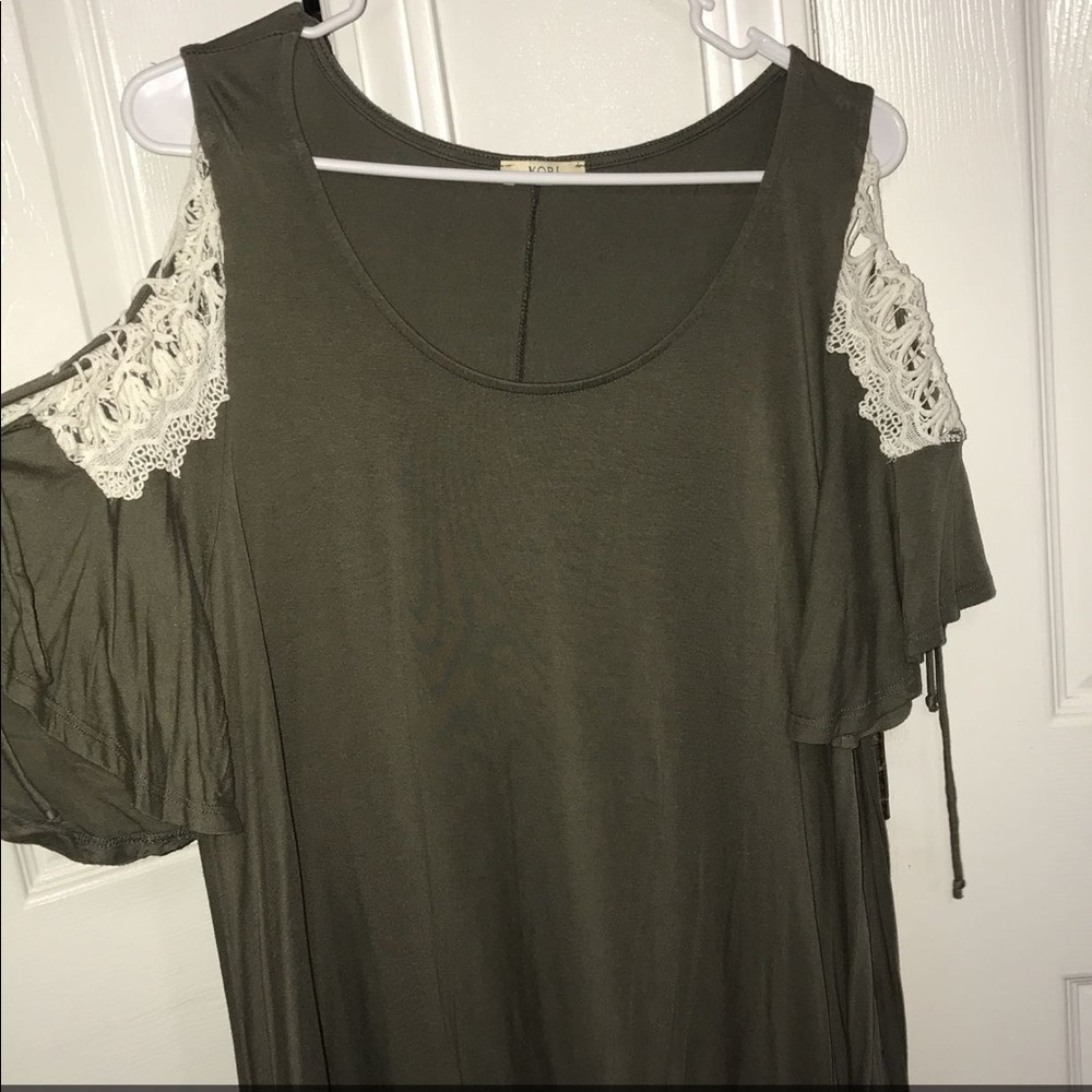 Cold- Shoulder Blouse